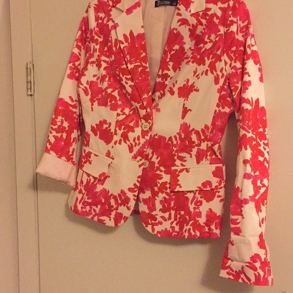 Blazer - Picture 4 of 6